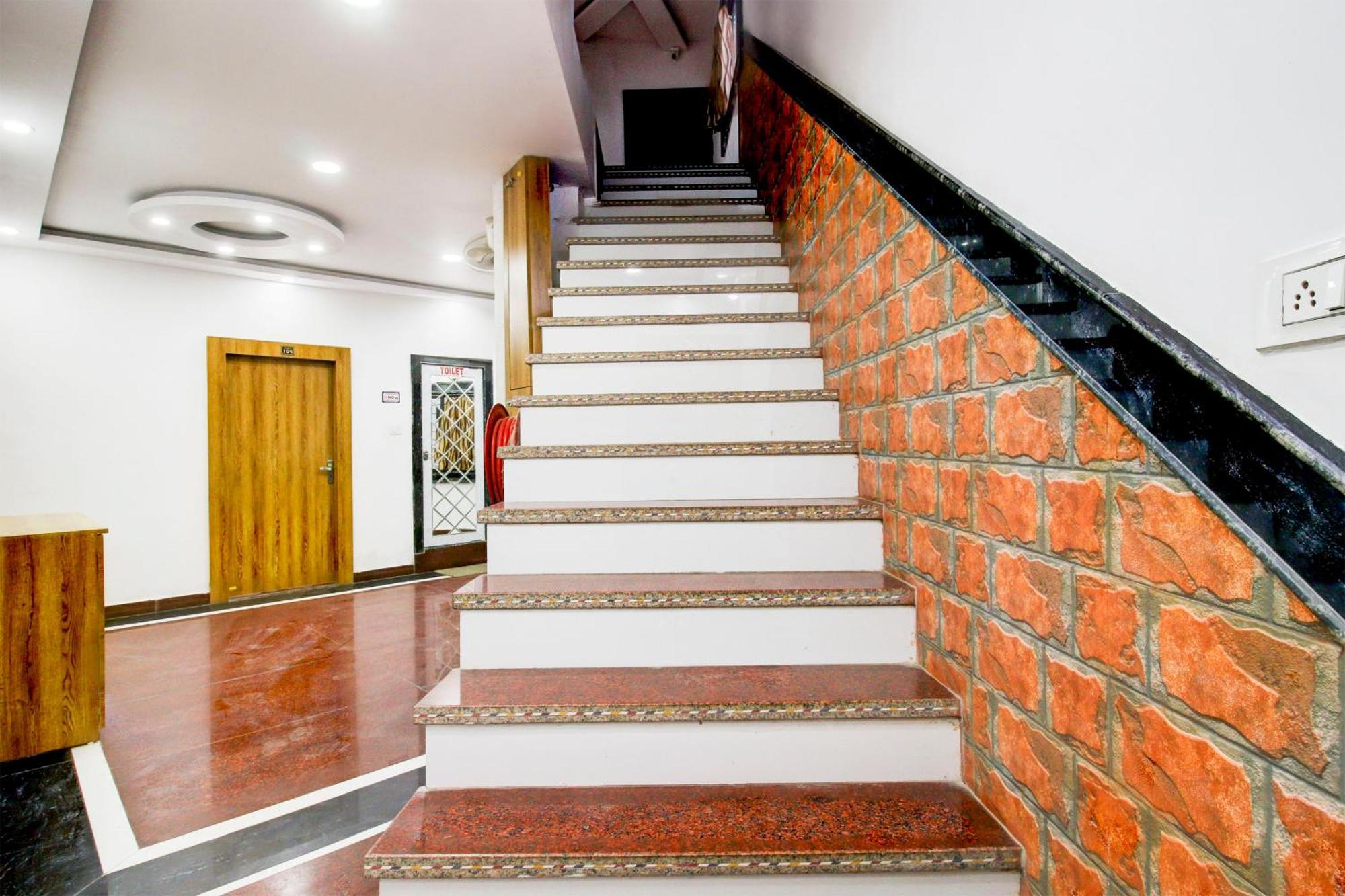 Hotel O Lake Link Bhopal Esterno foto